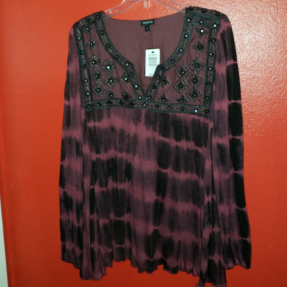 NWT Torrid Burgundy Tie Dye Blouse